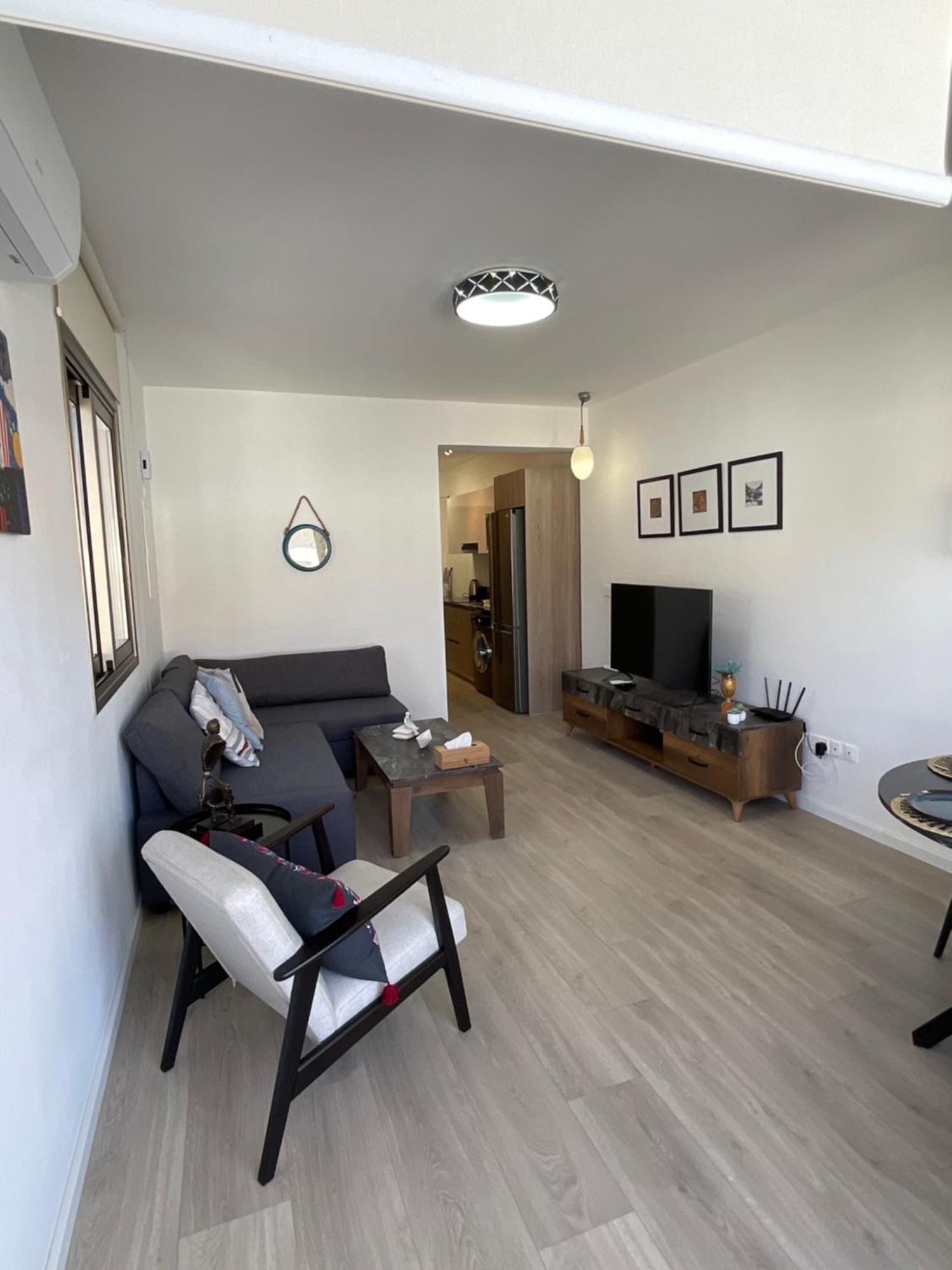 Appartement Le Voyageur à Larnaca Extérieur photo