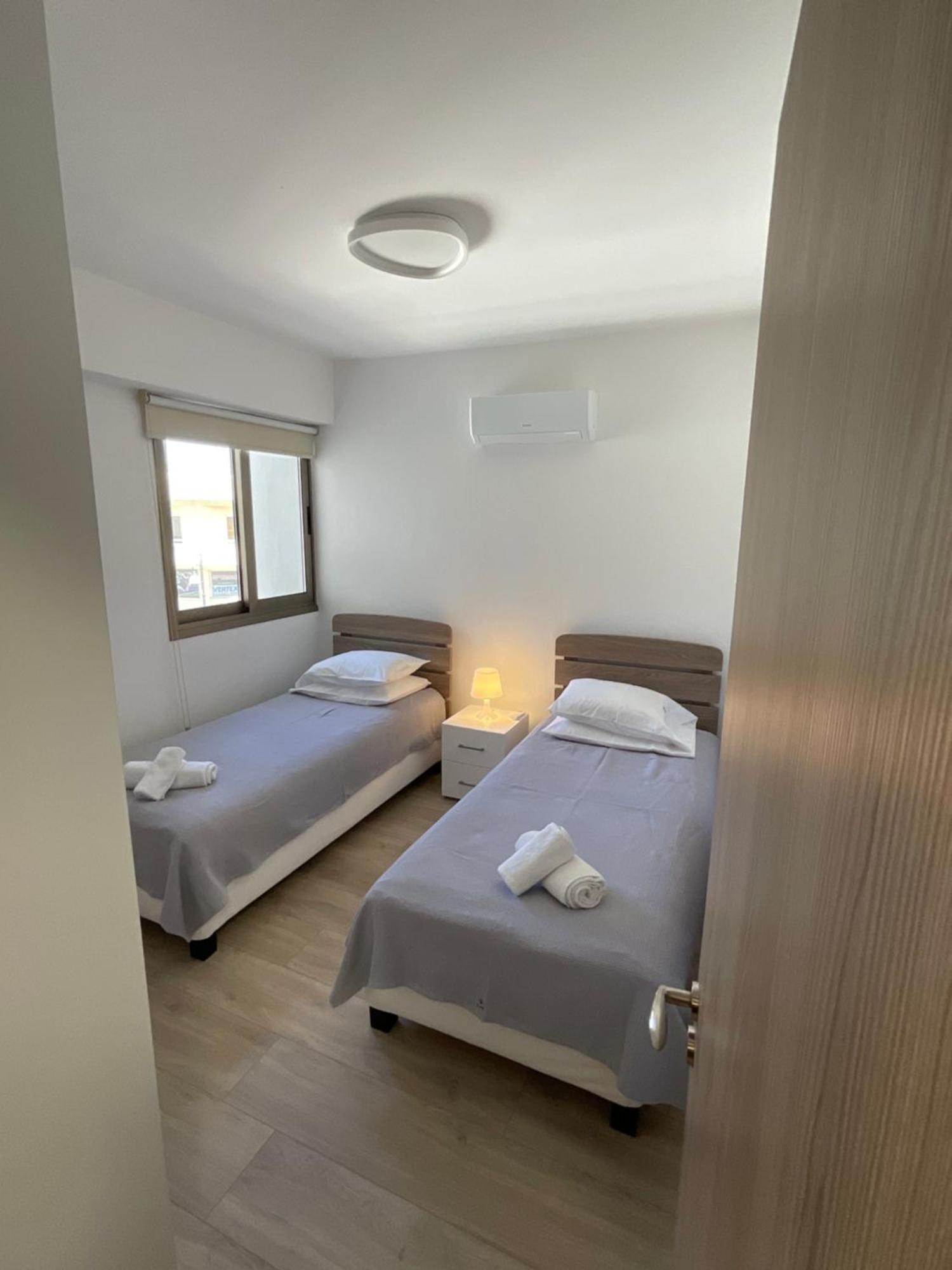Appartement Le Voyageur à Larnaca Extérieur photo