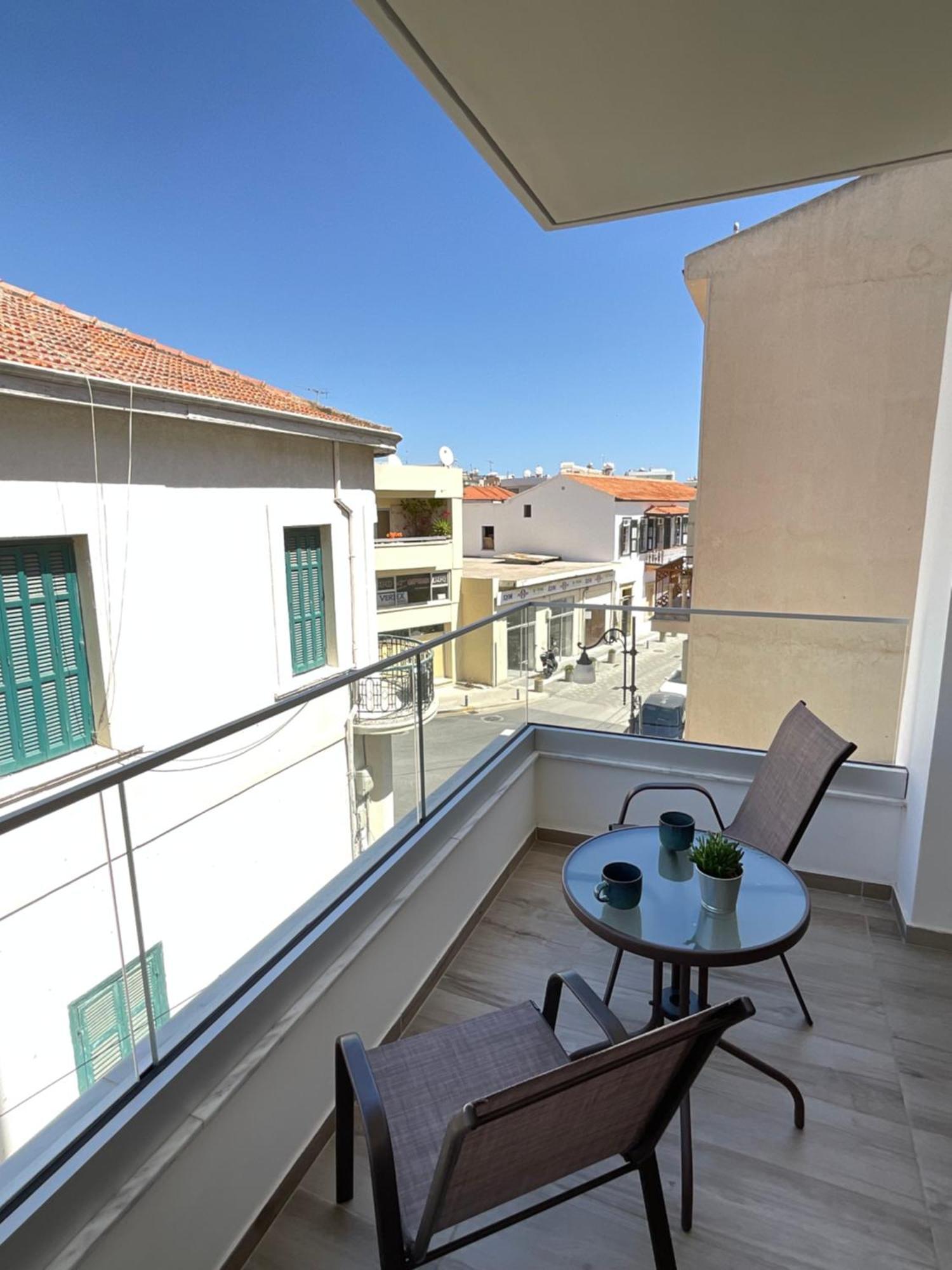 Appartement Le Voyageur à Larnaca Extérieur photo