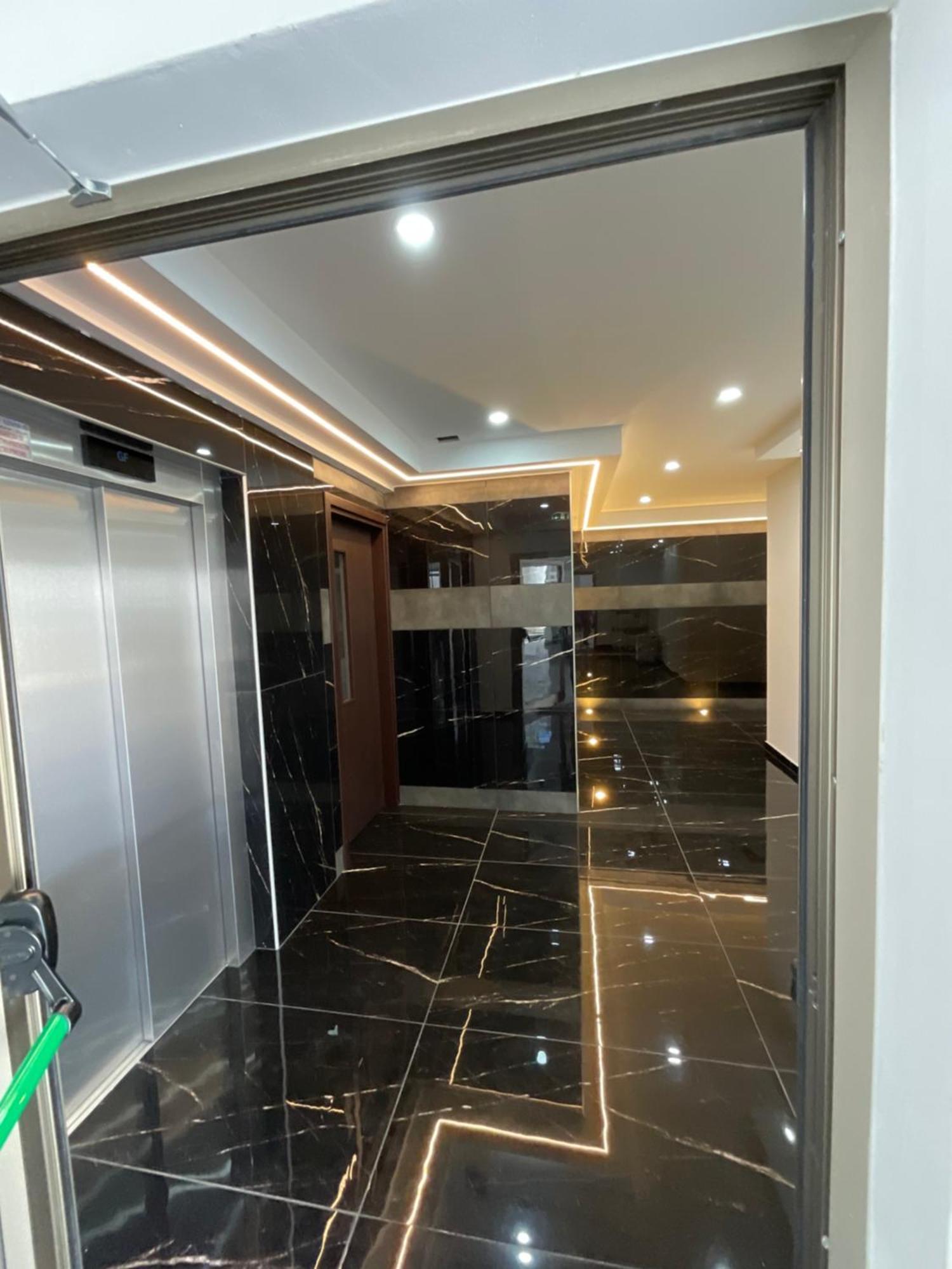 Appartement Le Voyageur à Larnaca Extérieur photo