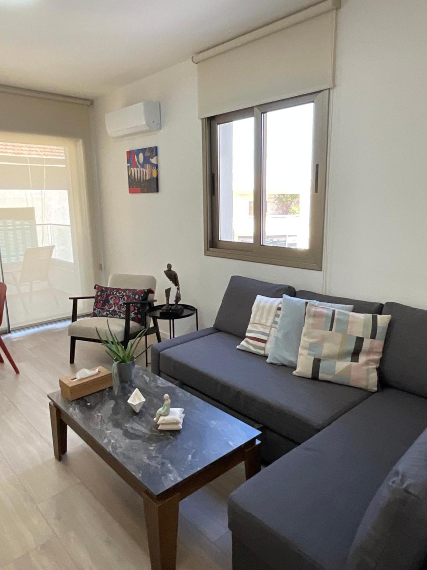 Appartement Le Voyageur à Larnaca Extérieur photo