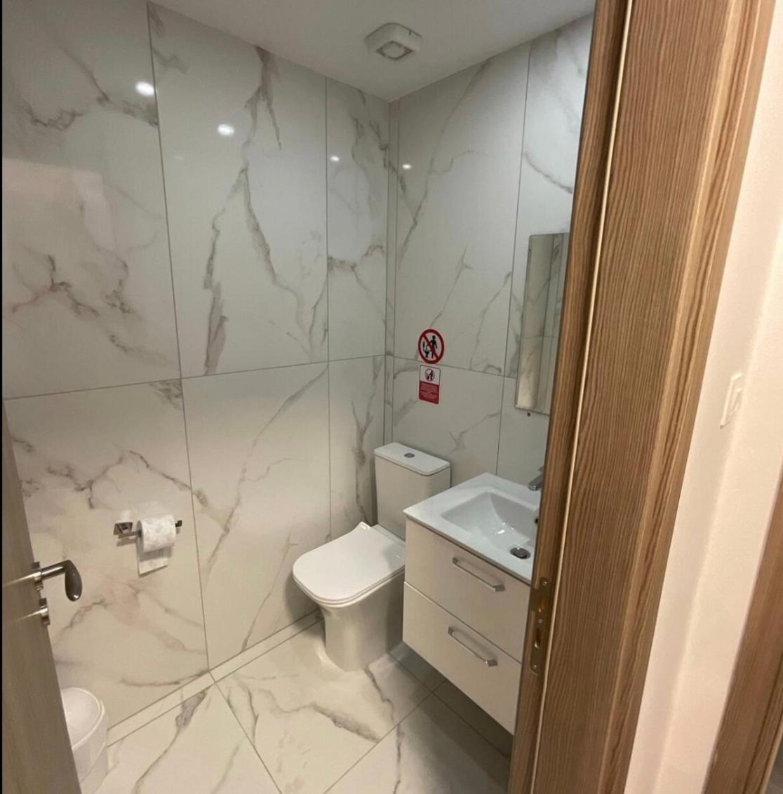 Appartement Le Voyageur à Larnaca Extérieur photo