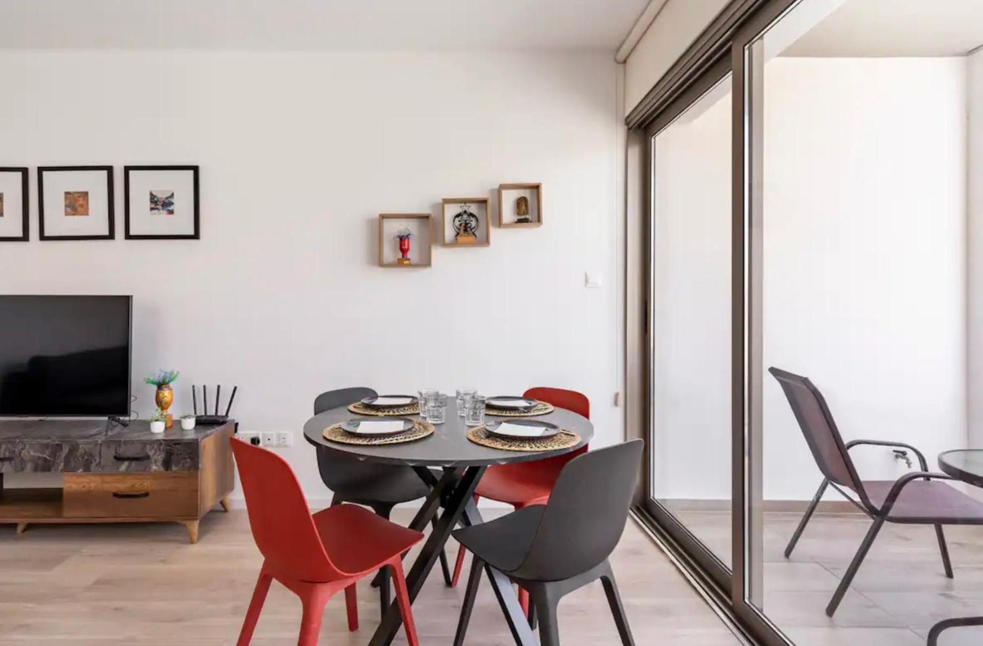 Appartement Le Voyageur à Larnaca Extérieur photo