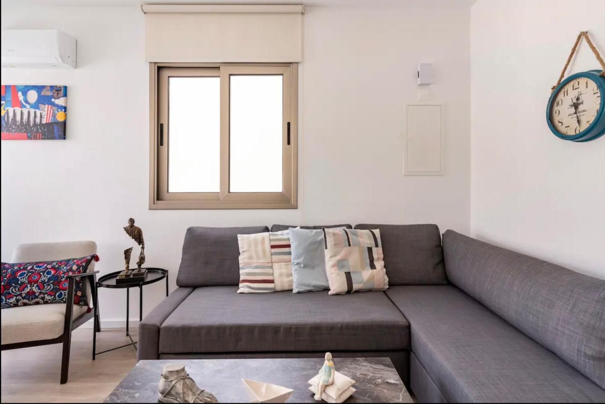 Appartement Le Voyageur à Larnaca Extérieur photo